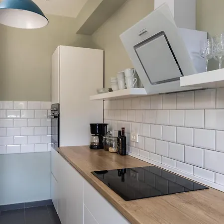 Apartman Flora *