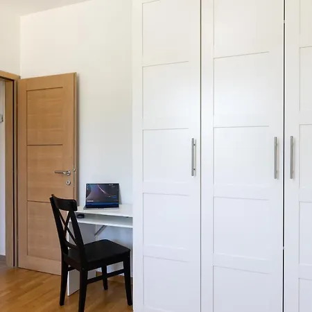 Apartman Flora *